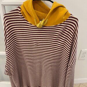Stripped Hoodie (M)
